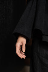 FORME D'EXPRESSION-COAT-DC049-AW26-BLACK