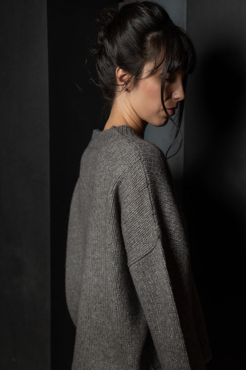 FORME D'EXPRESSION-PULLOVER-DM149-GREY