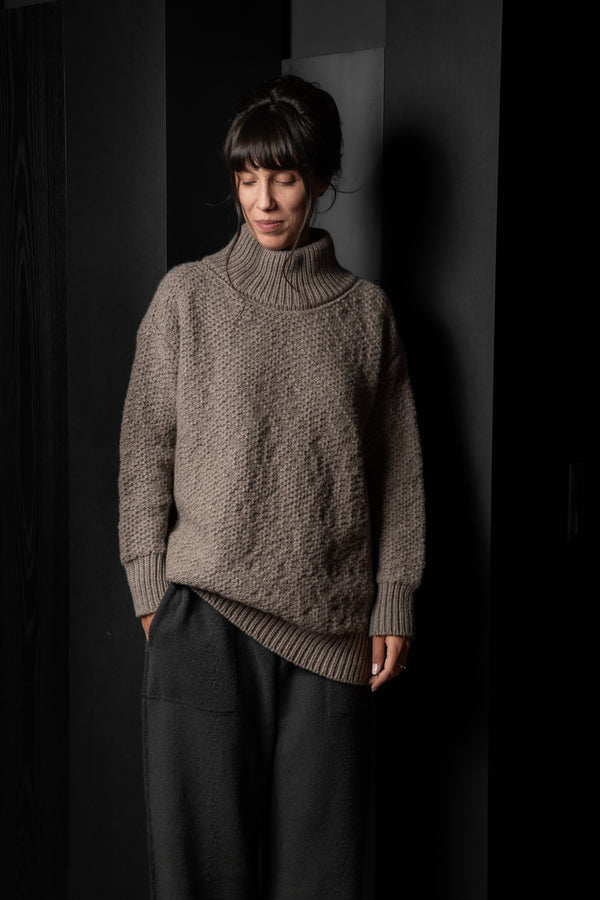 DANIEL ANDRESEN-PULLOVER-OLIDA CREW-DESERT