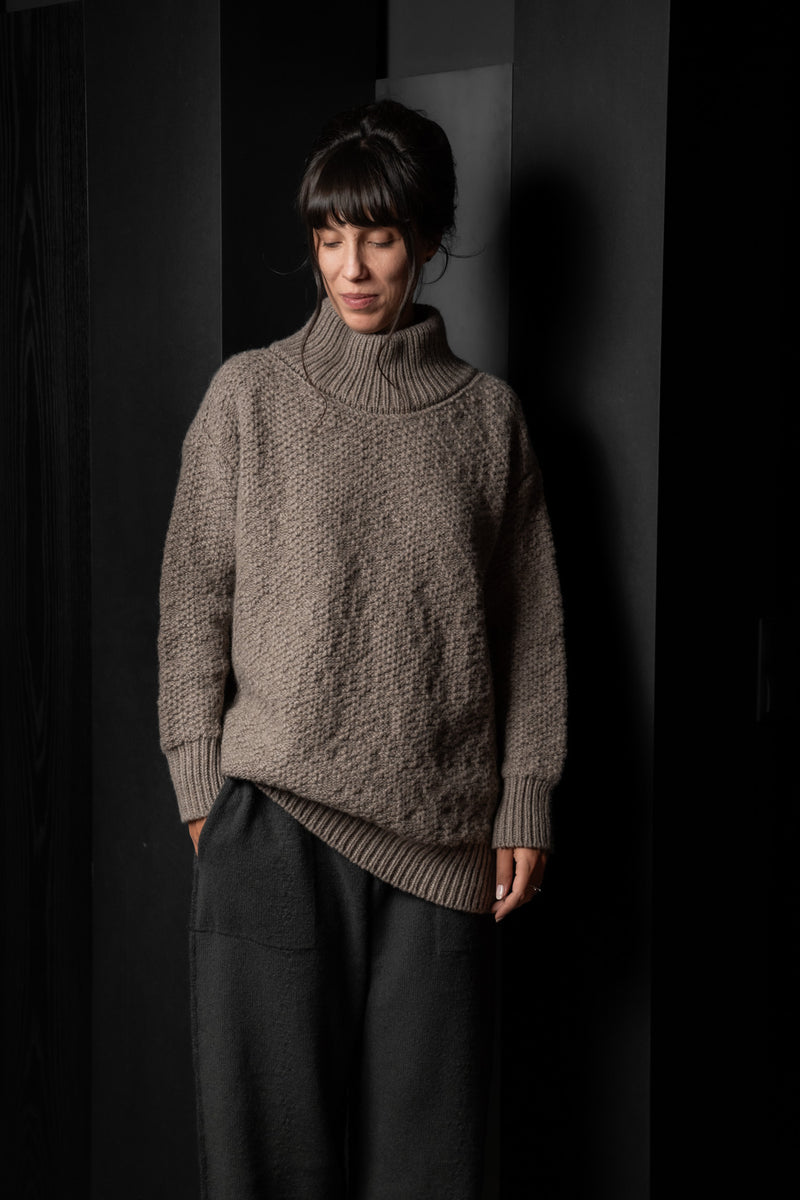 DANIEL ANDRESEN-PULLOVER-OLIDA CREW-DESERT