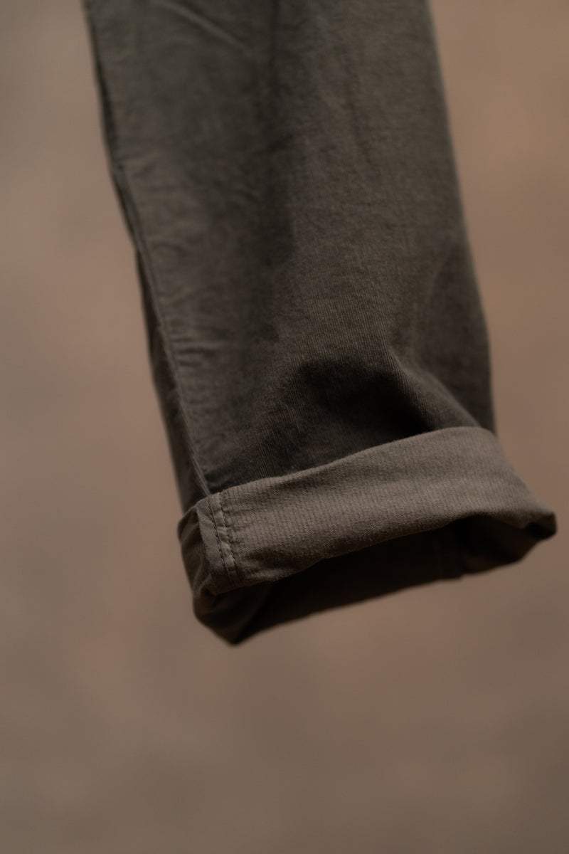 HANNES ROETHER-TROUSERS-PAPER.5076-PARKA