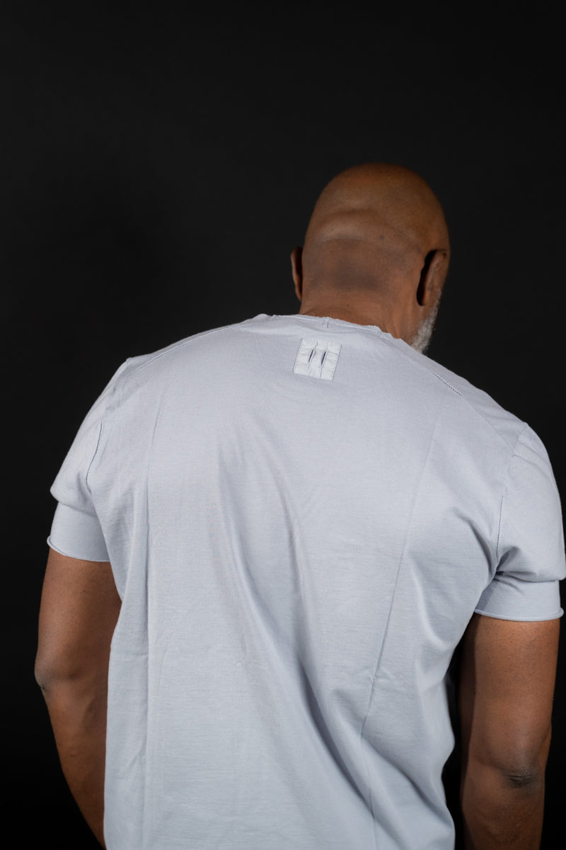 HANNES ROETHER-SHIRT-DDAY.242-PARFUM