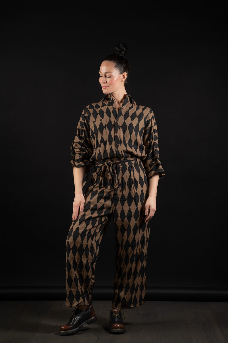 ALEKSANDR MANAMIS-PANTS-BUTTON LEG LOOSE-1251593-HARLEQUIN